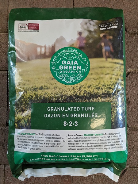 Gaia Green Granulated Turf 8-2-3